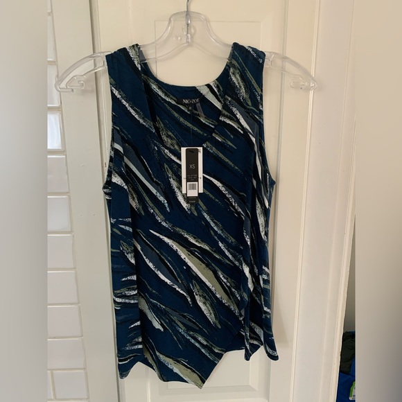 Brand new gorgeous, sleeveless multicoloured top - Picture 1 of 4